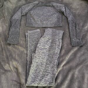 Grey long sleeve leggings workout set dot pattern
